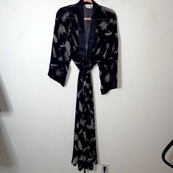 Judith Hart Intimates Robe Size Large Navy Matching Belt Fern Print Sheer - Picture 10 of 10